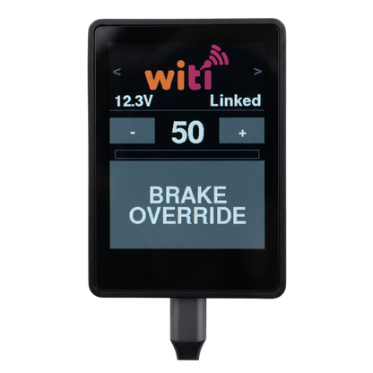 WiTi SafeTow home screen showing brake force control and LINKED status — USB-C powered caravan brake controller